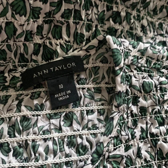 ANN TAYLOR EUC ELMRNS TOP SHIRT BLOUSE GREEN WHITR DRESSY CASUAL SUMMER SIZE 10 - Picture 2 of 5